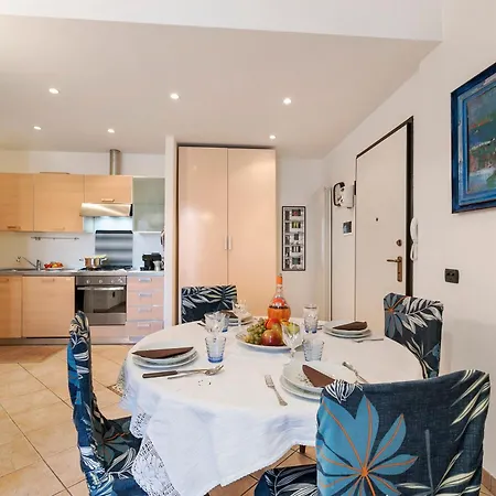 Appartement Domus 21 Near - Happy