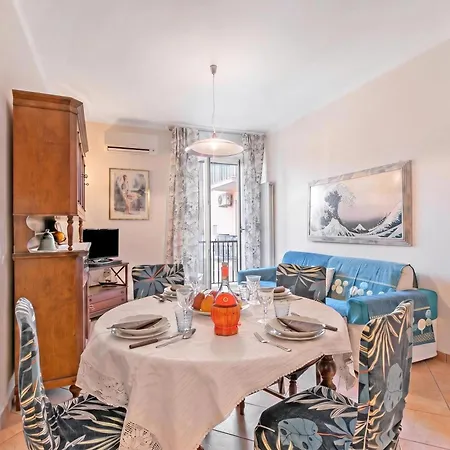 Domus 21 Near - Happy Appartement Alassio