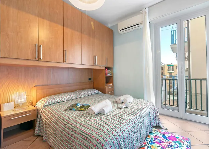 Domus 21 Near - Happy Alassio