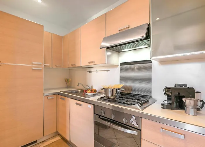 Apartment Domus 21 Near - Happy *