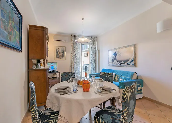 Apartment Domus 21 Near - Happy Alassio