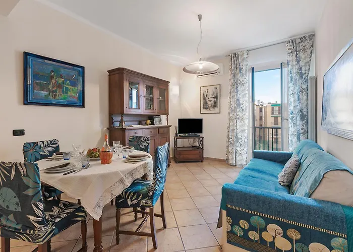 Domus 21 Near - Happy Apartment Alassio